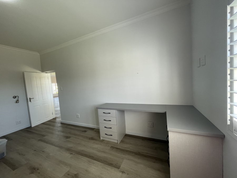 3 Bedroom Property for Sale in Country Club Western Cape